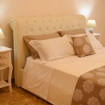 Bonnes 2* Naples